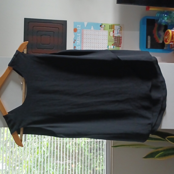 3/$12 Black top Chico - Picture 1 of 5